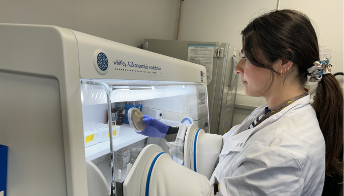 Reisestipendiatin präsentiert auf dem Carbohydrate Bioengineering Meeting in Belgien