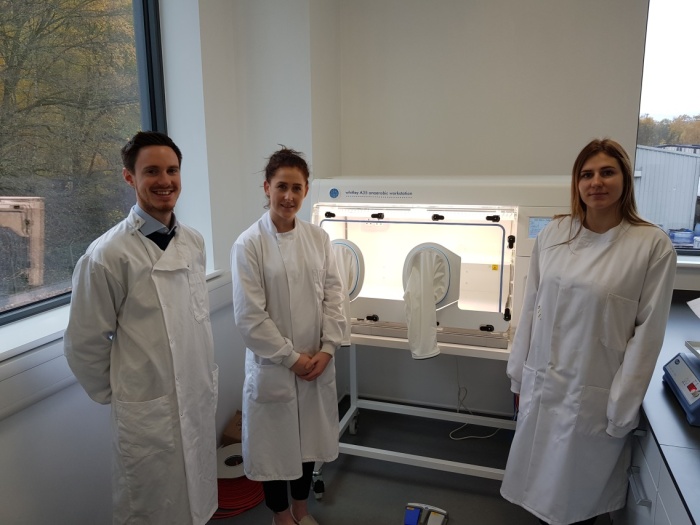 Clinell Manufacturers Choose A35 Workstation